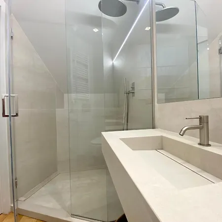 San Giorgio Uno 60mq 1b/1b Apartment